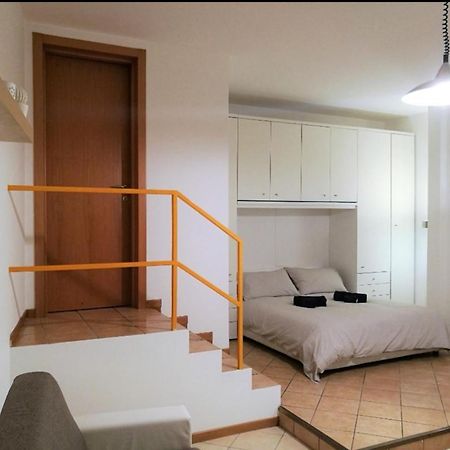 Farolfi Apartments Carracci โบโลญญา ภายนอก รูปภาพ